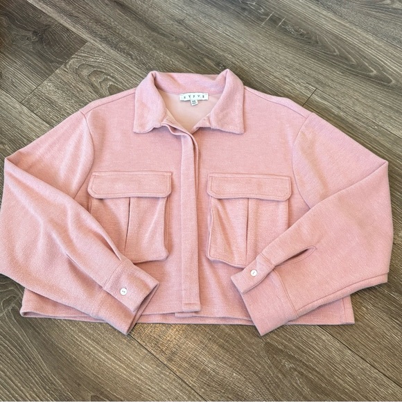 HYFVE Blush Pink Cropped Button Down Shirt - Picture 1 of 2